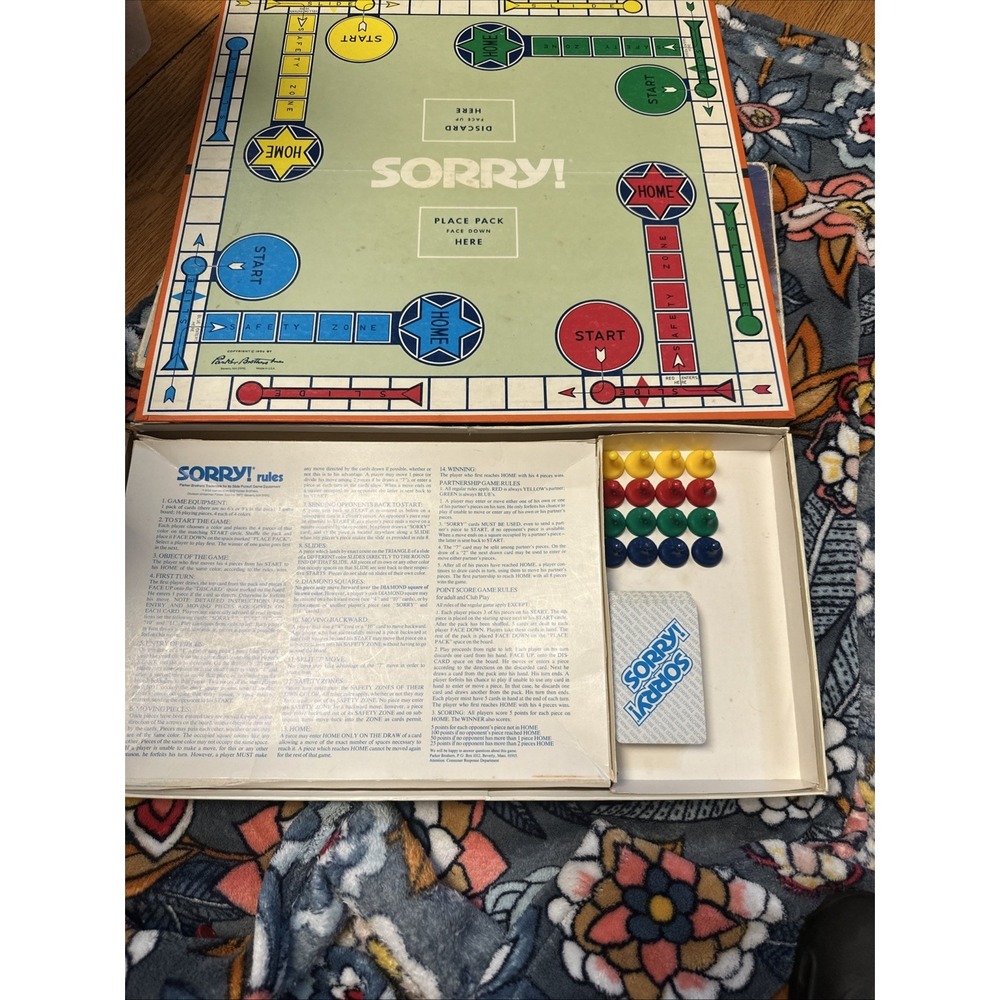 Sorry! 1972 Parker Brothers Board Game - Complete Excellent Condition